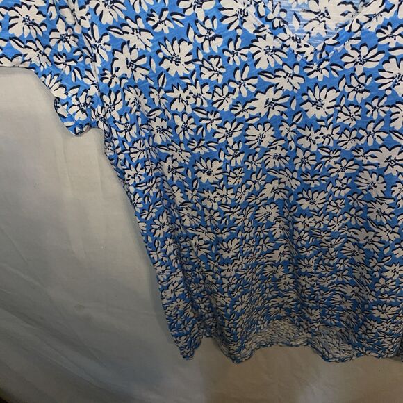 Lilly Pulitzer Womens Activewear Blouse Size Large Blue Floral Athleisure - Picture 6 of 12